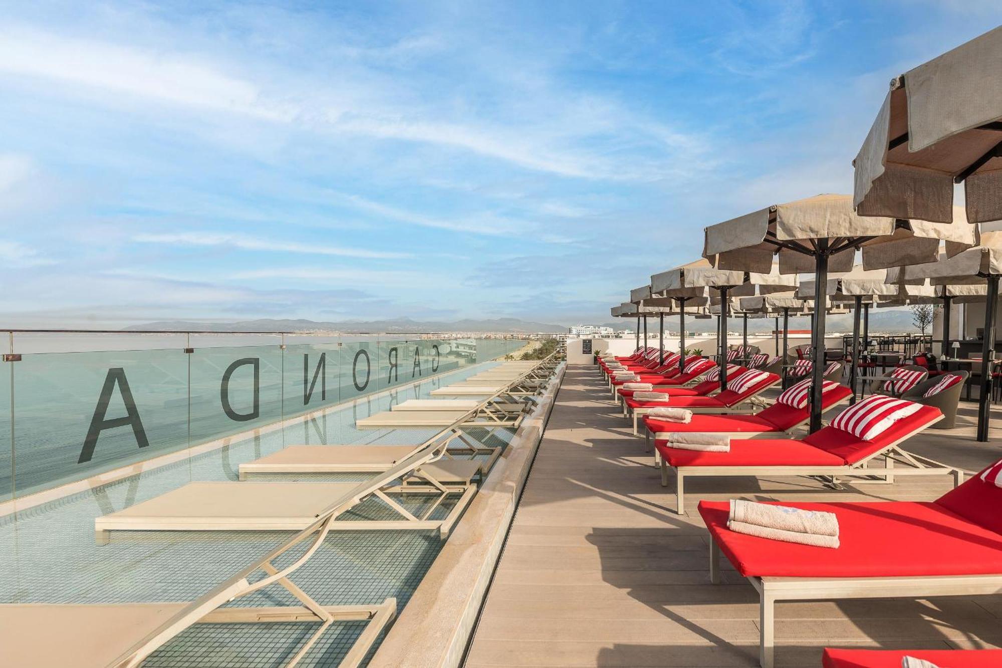 Pure Salt Garonda - Adults Only Hotel Playa de Palma  Exterior foto The rooftop pool at the hotel